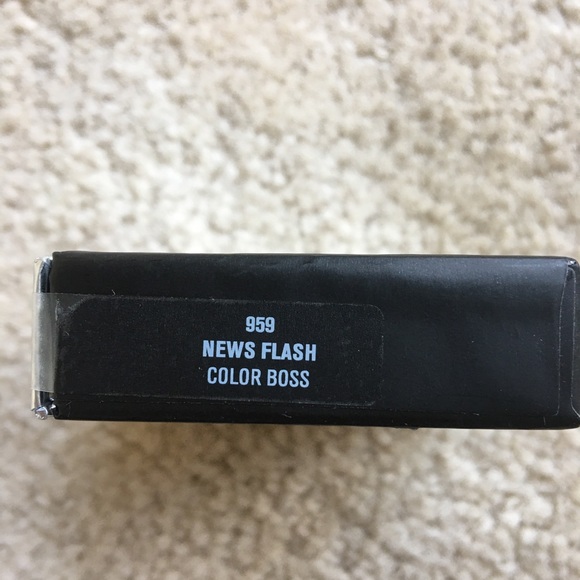 IL Makiage Color Boss & Ciate London Eyeshadow Duo - Picture 4 of 14